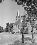 881277 Gezicht op de N.H. St. Nicolaaskerk (Dorp 208) te Benschop.